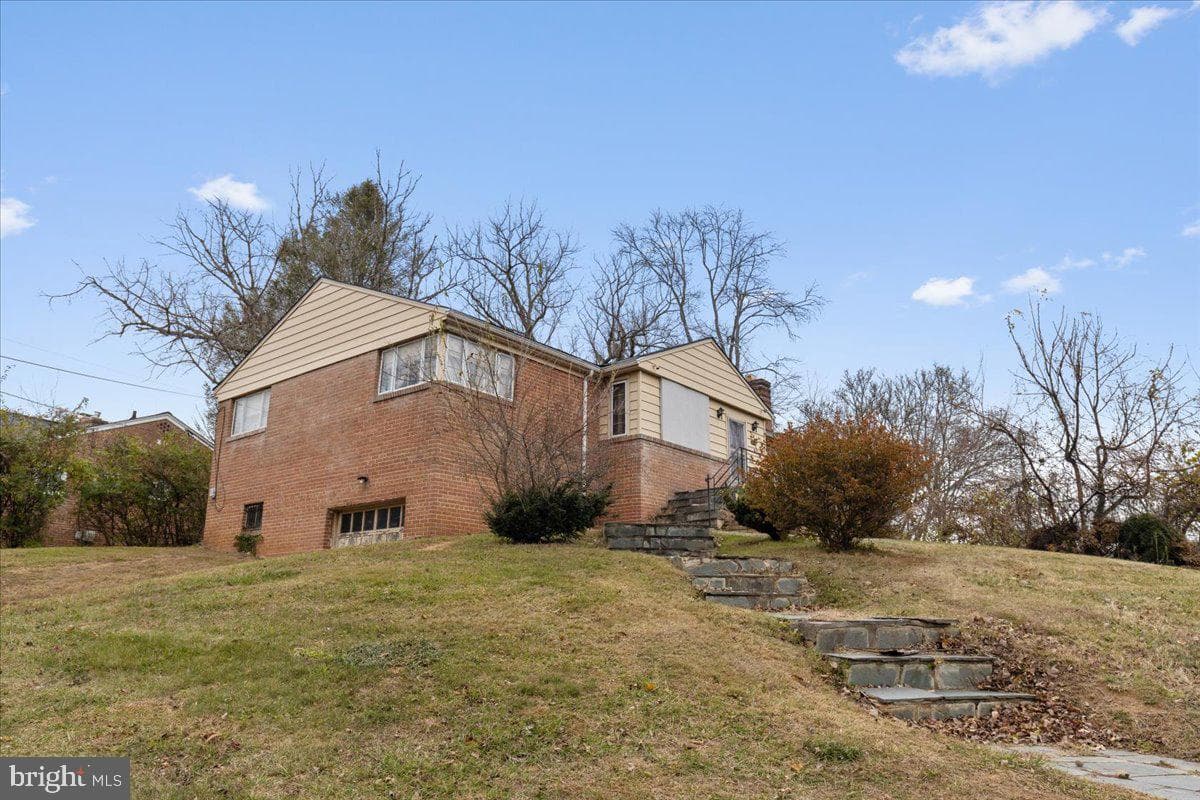 2944 Terrace Drive photo 3