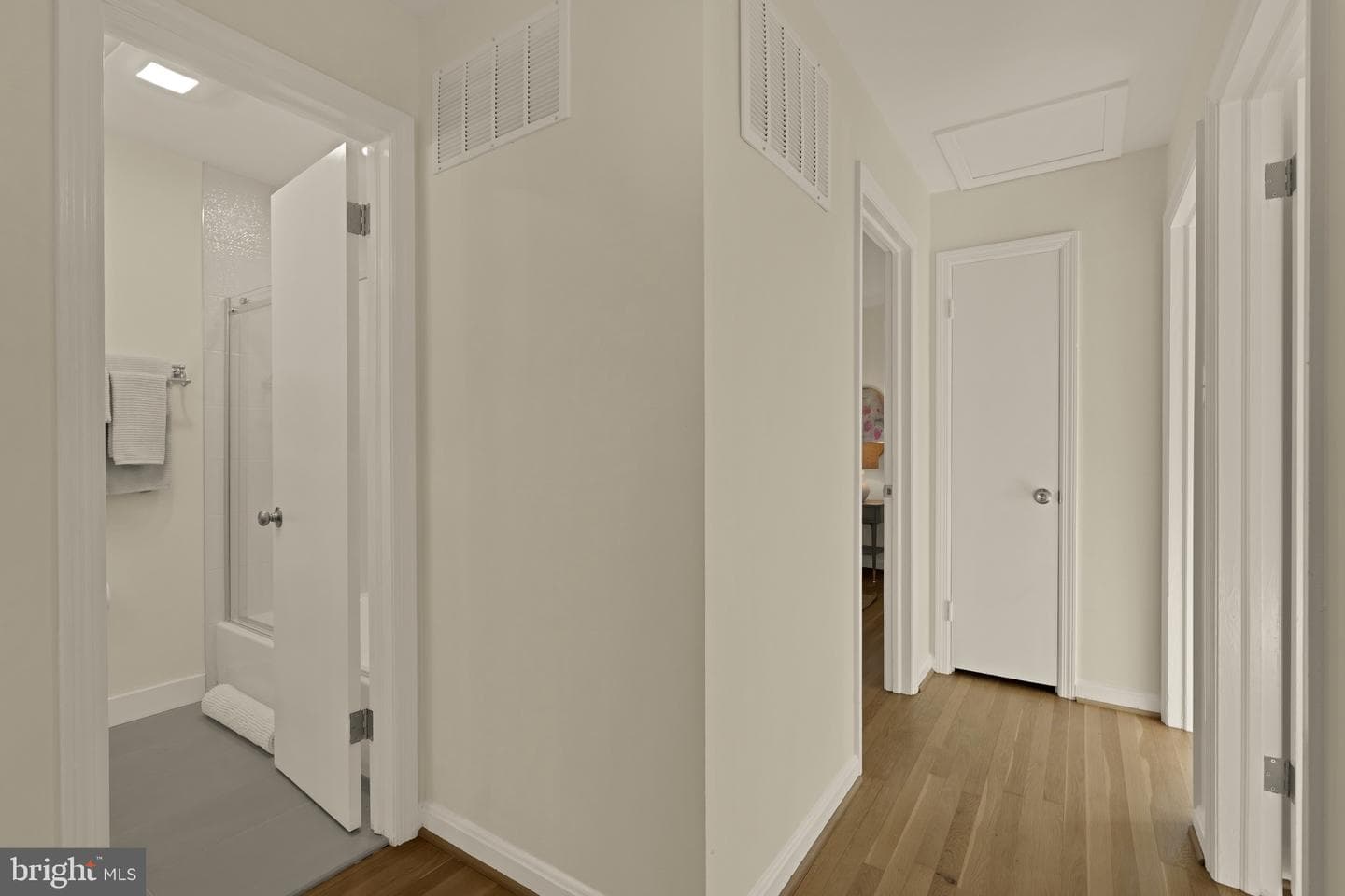 10223 Leslie Street photo 30