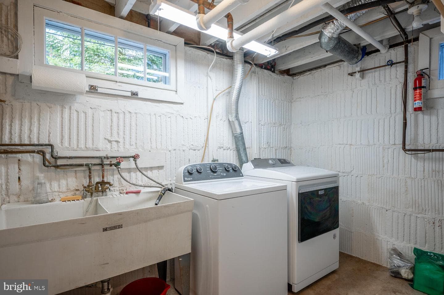 28 W Irving Street photo 53