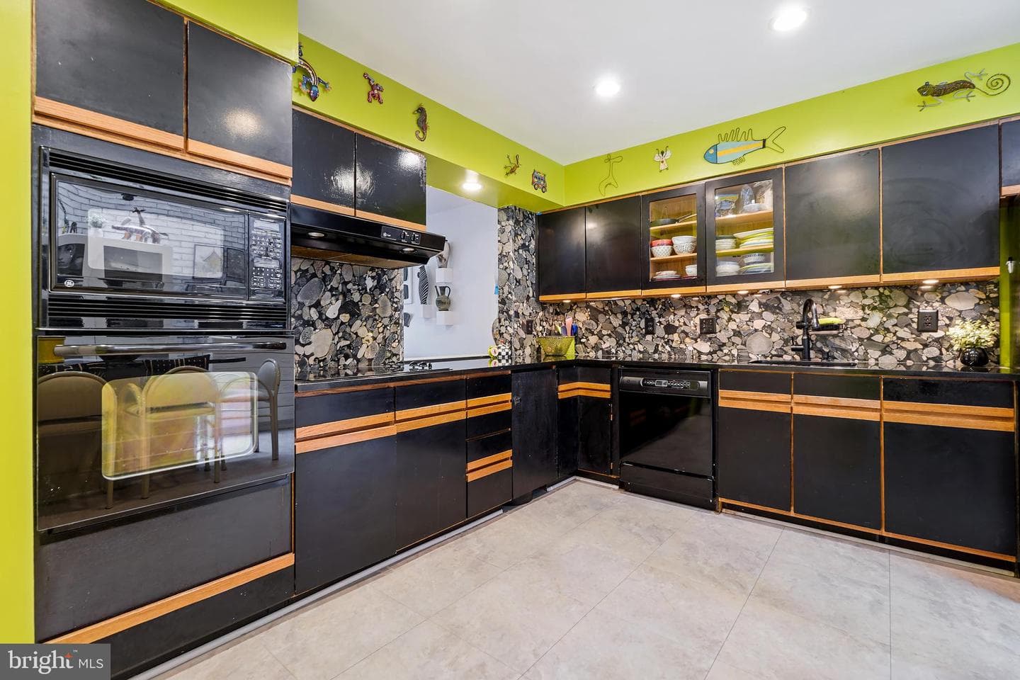 5233 King Charles Way #1-5 photo 13