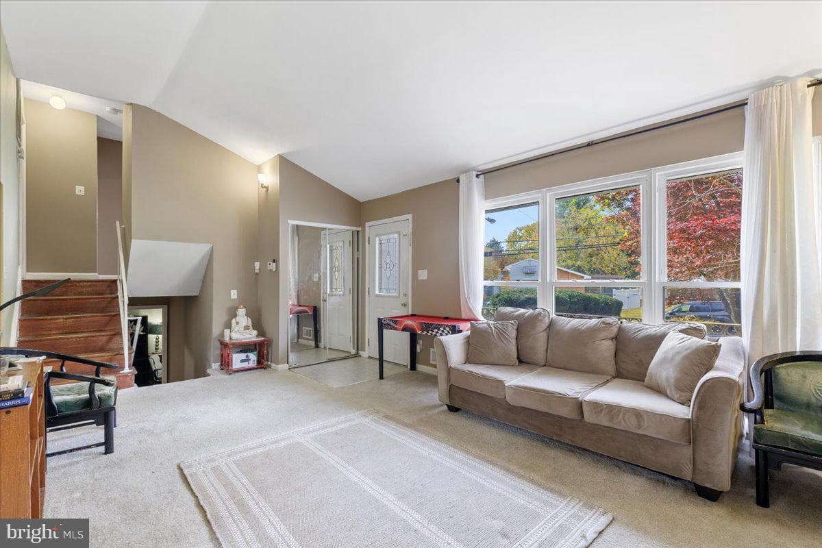 13103 Magellan Avenue photo 9