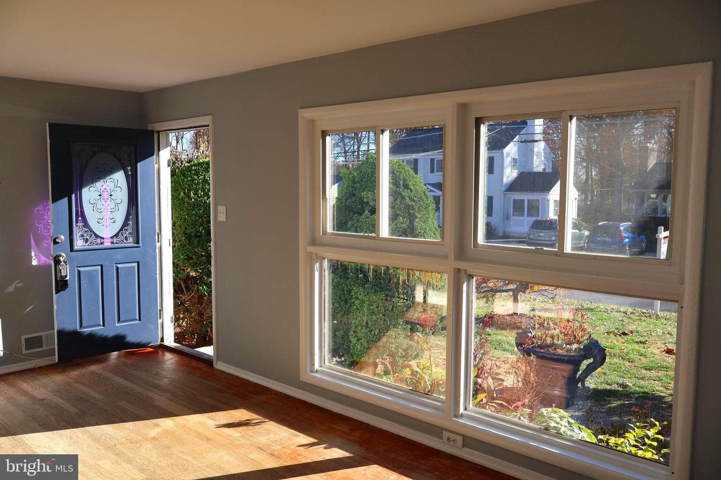 106 Hutton Street photo 8