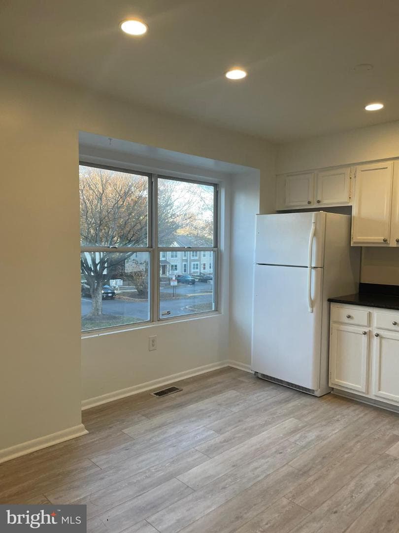 11206 White Barn Court photo 2