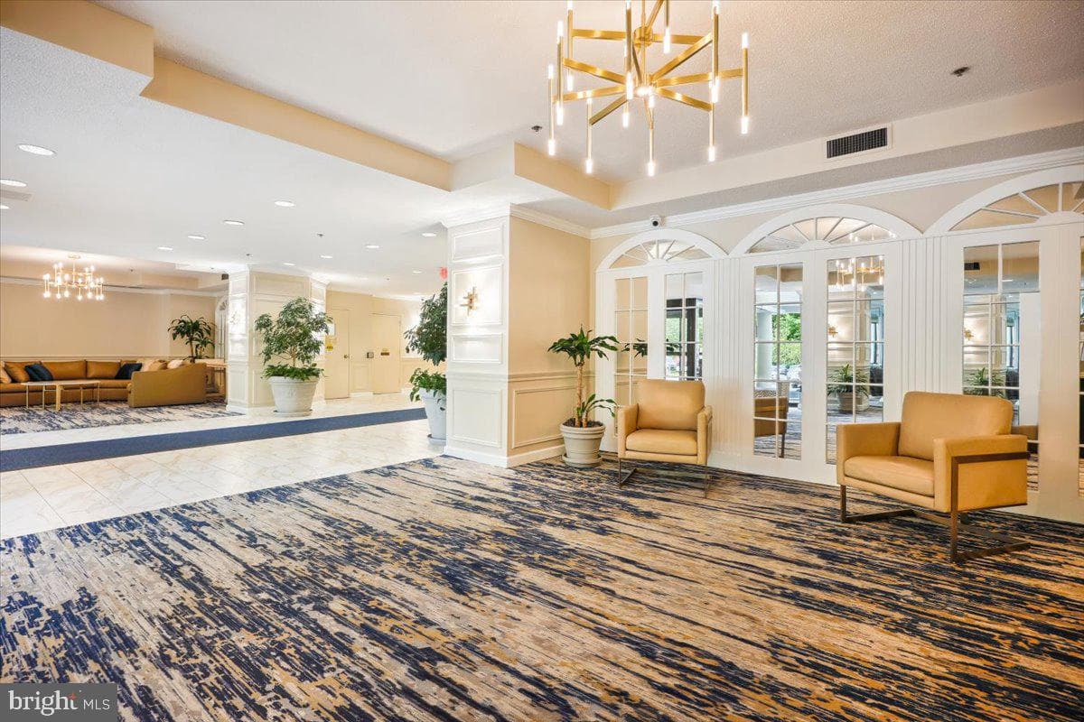 15101 Interlachen Drive #1-614 photo 3