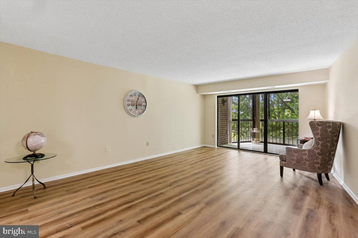 15101 Interlachen Drive #1-614 photo 8