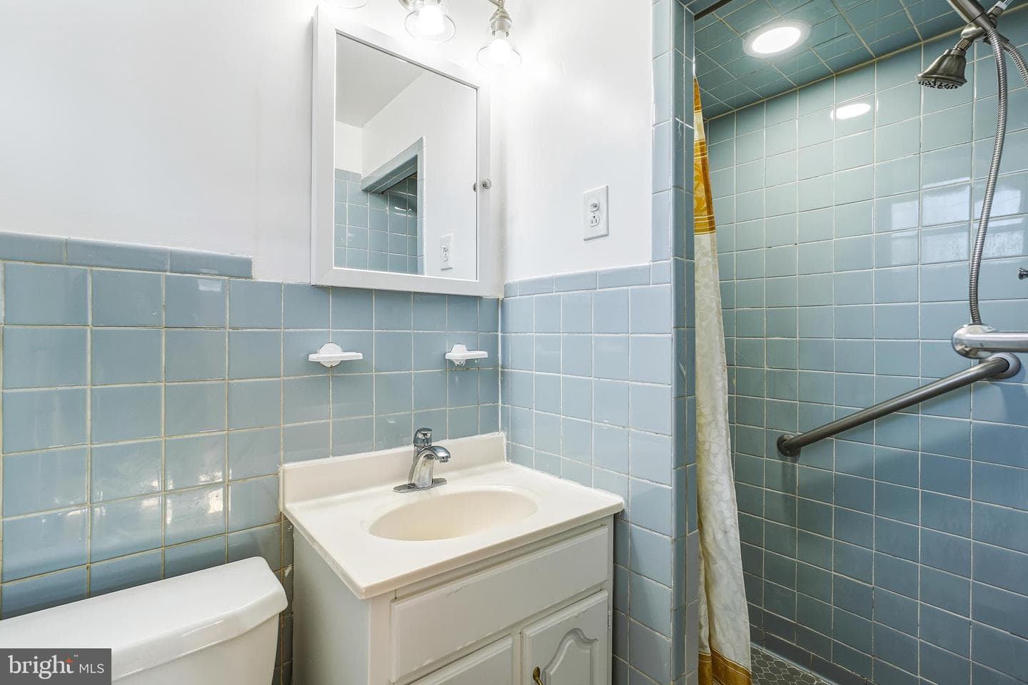 509 University Boulevard W photo 9