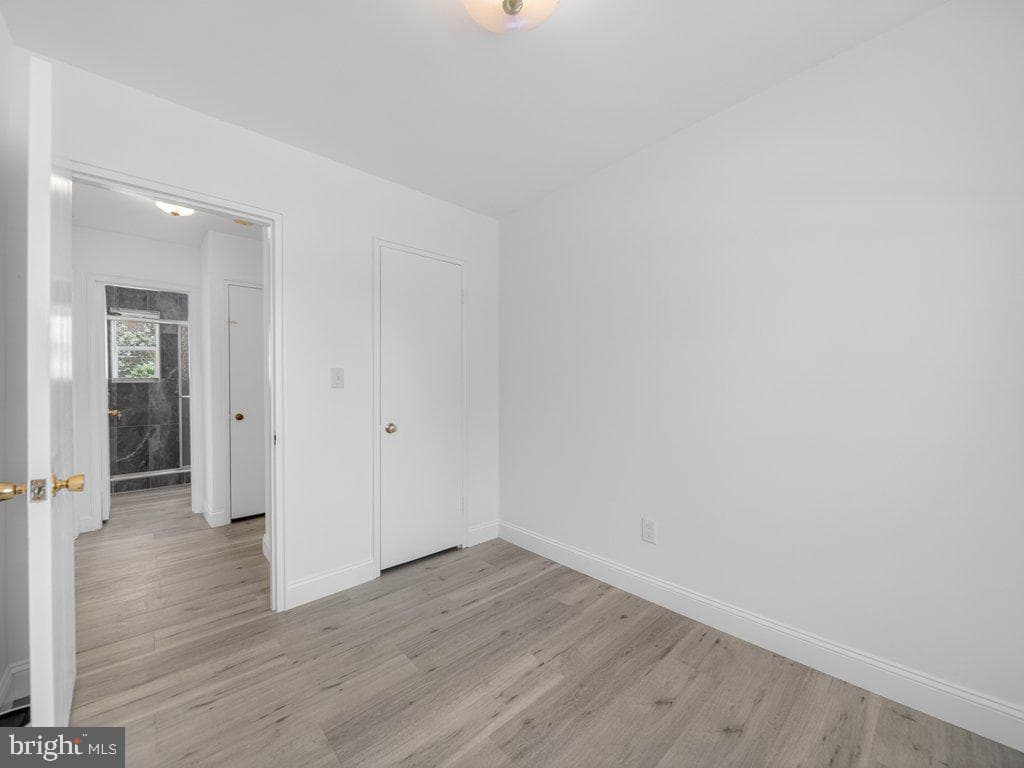 10402 Royalton Terrace photo 10