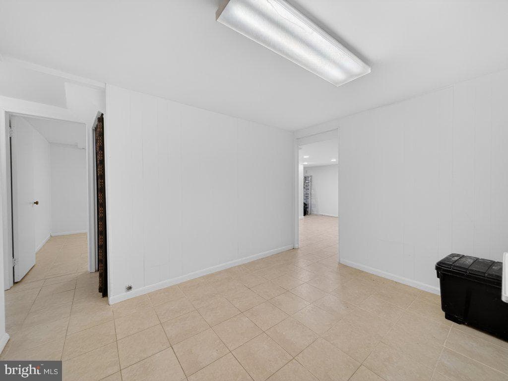 10402 Royalton Terrace photo 26