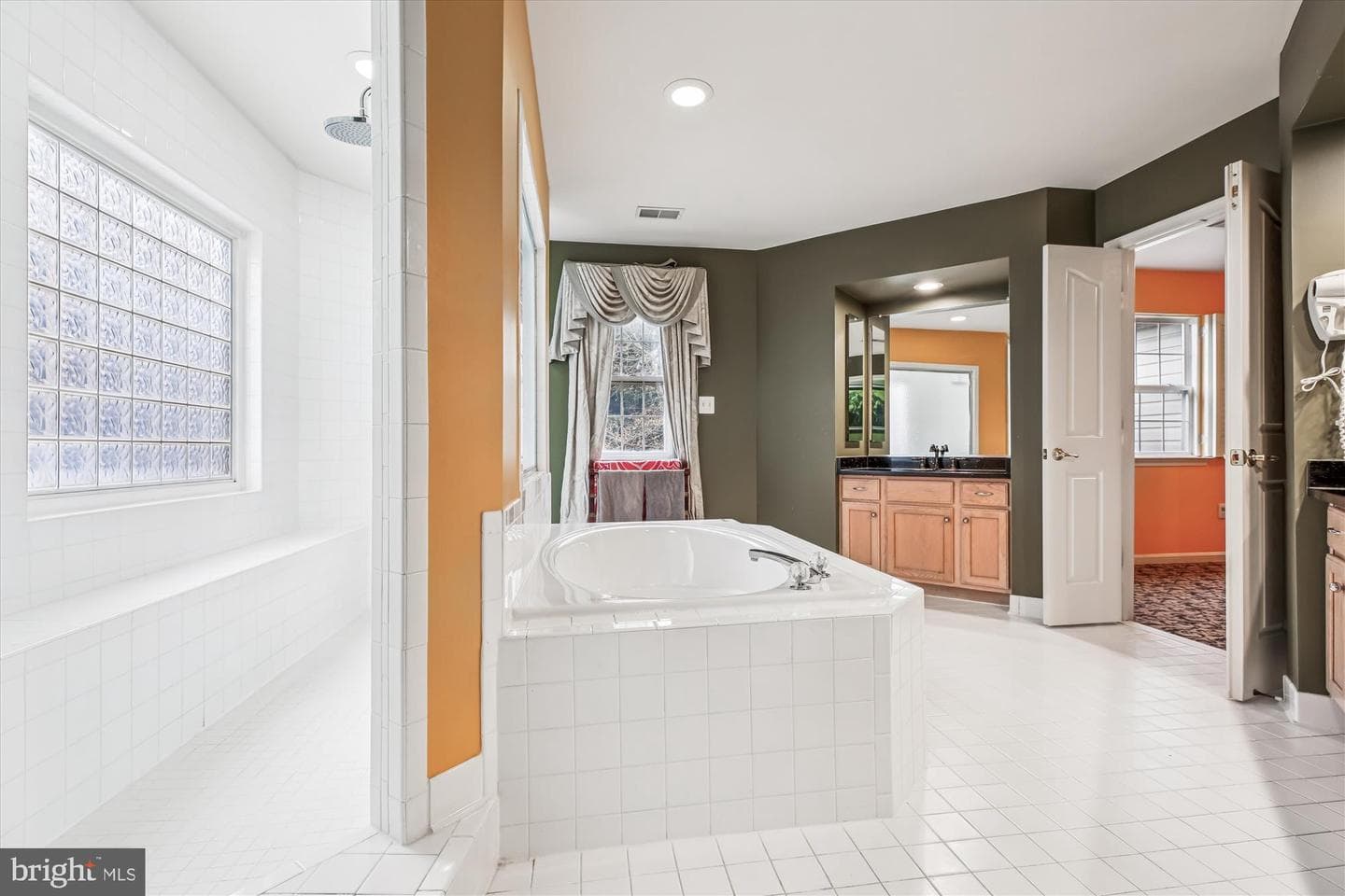 14212 Schaeffer Road photo 34