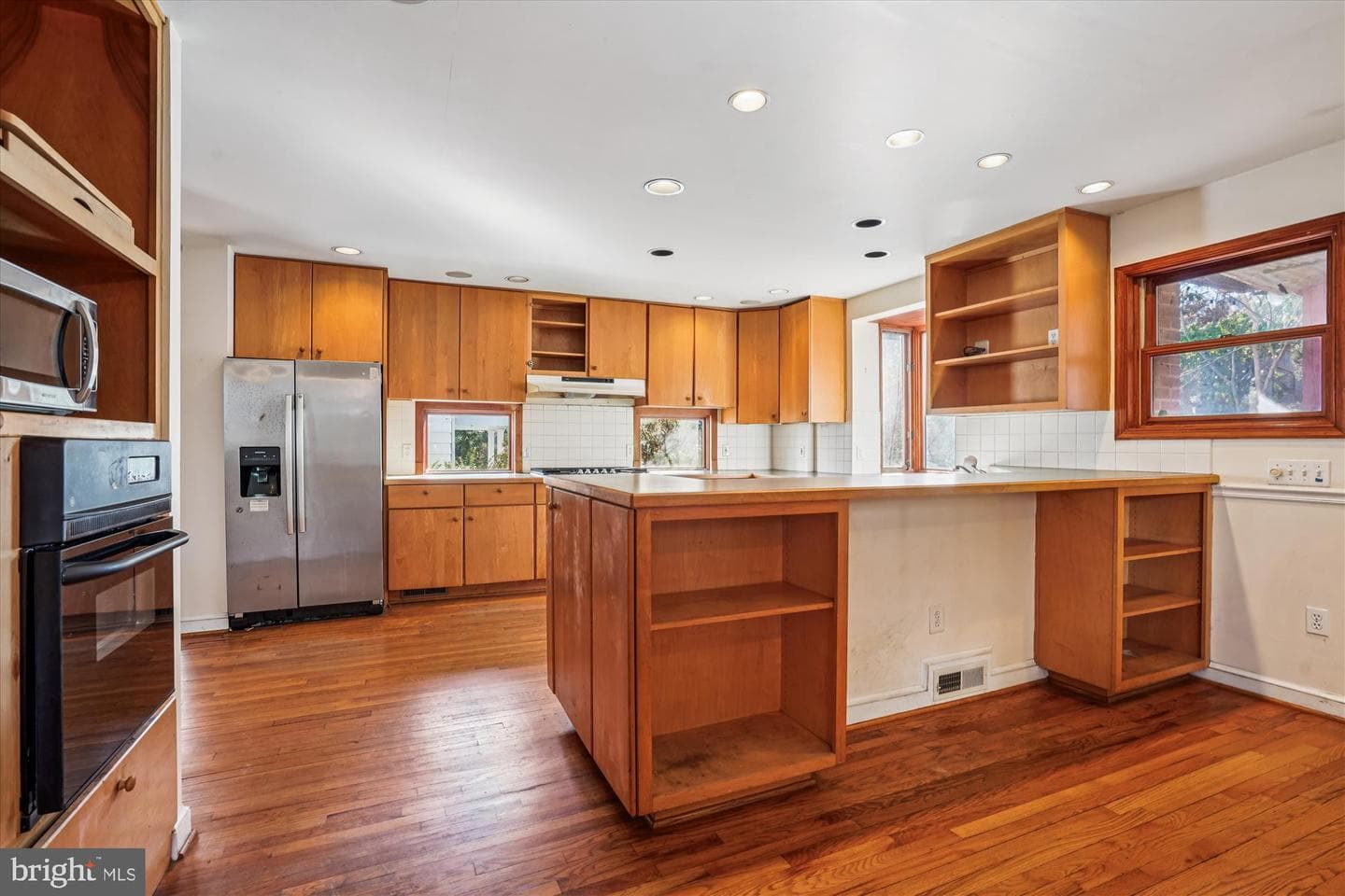 7918 Long Branch Parkway photo 4