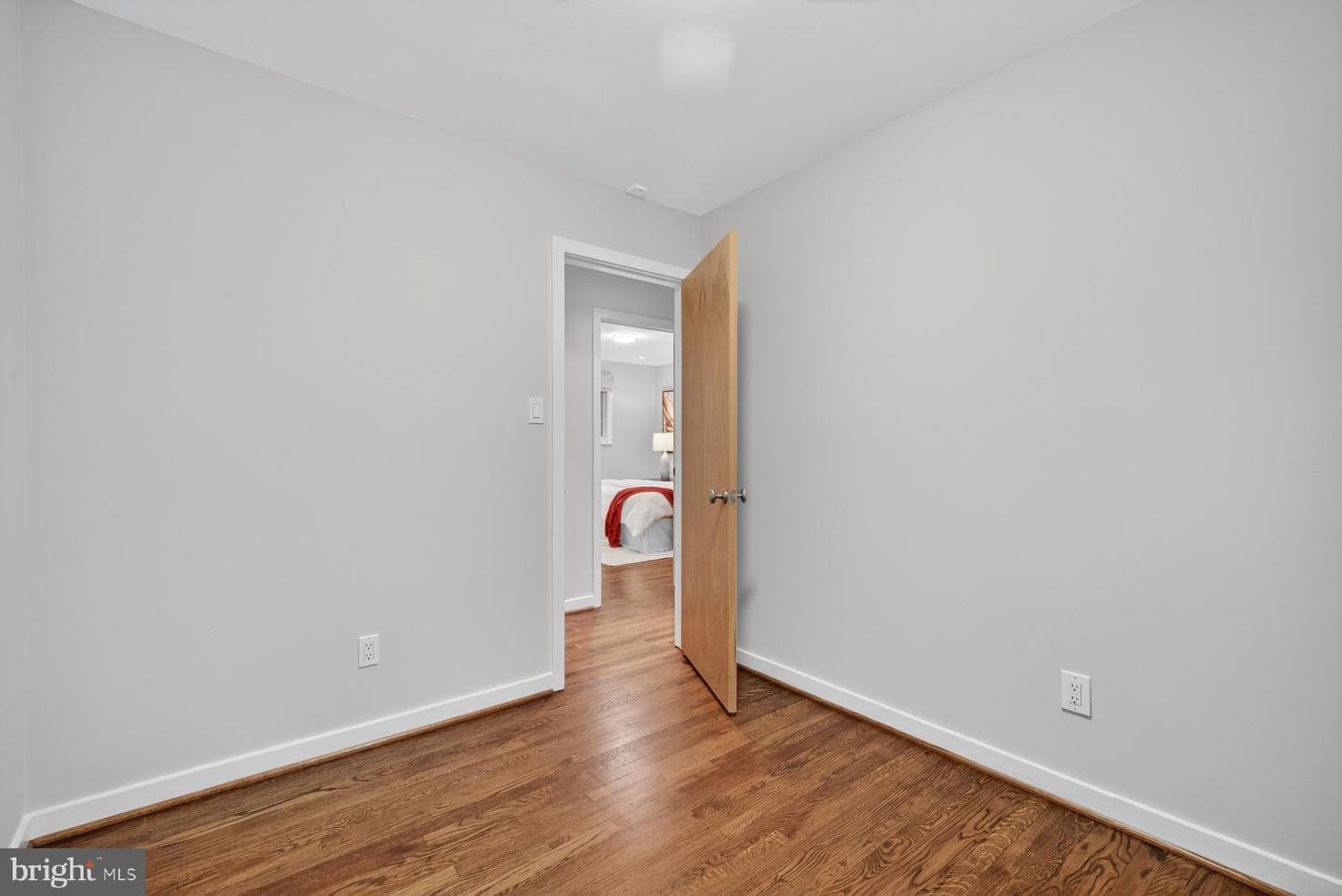 10405 Leslie Street photo 16