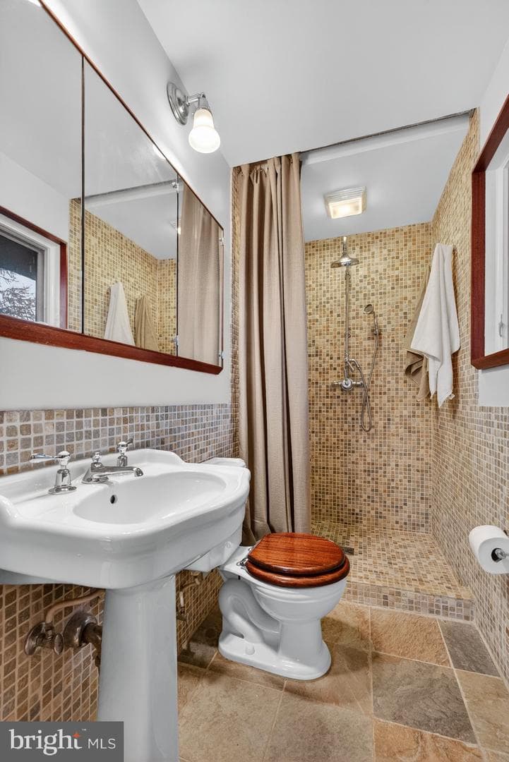 10405 Leslie Street photo 25