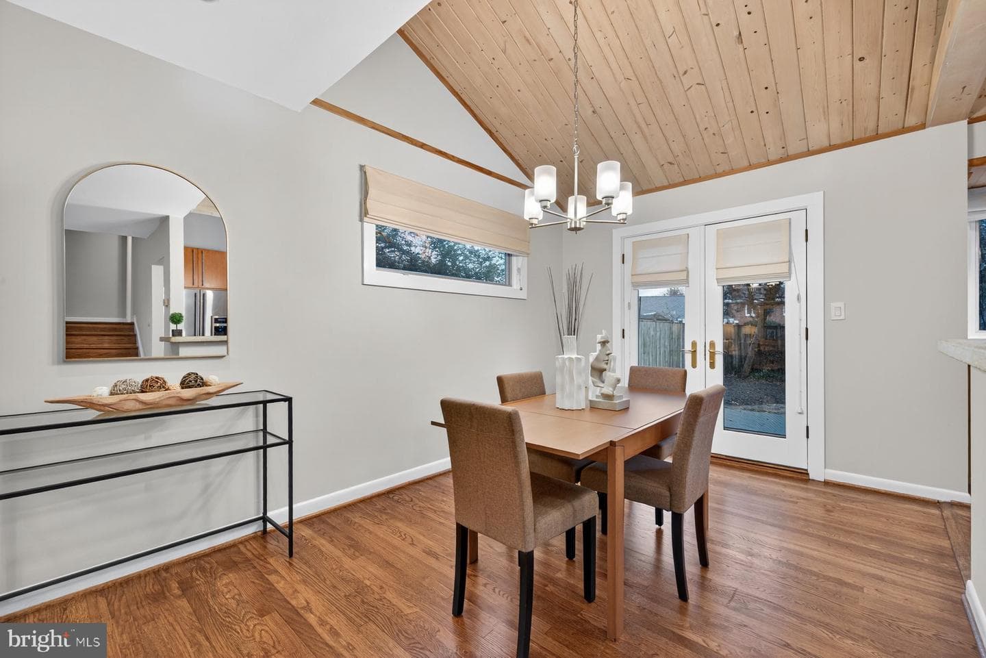 10405 Leslie Street photo 9