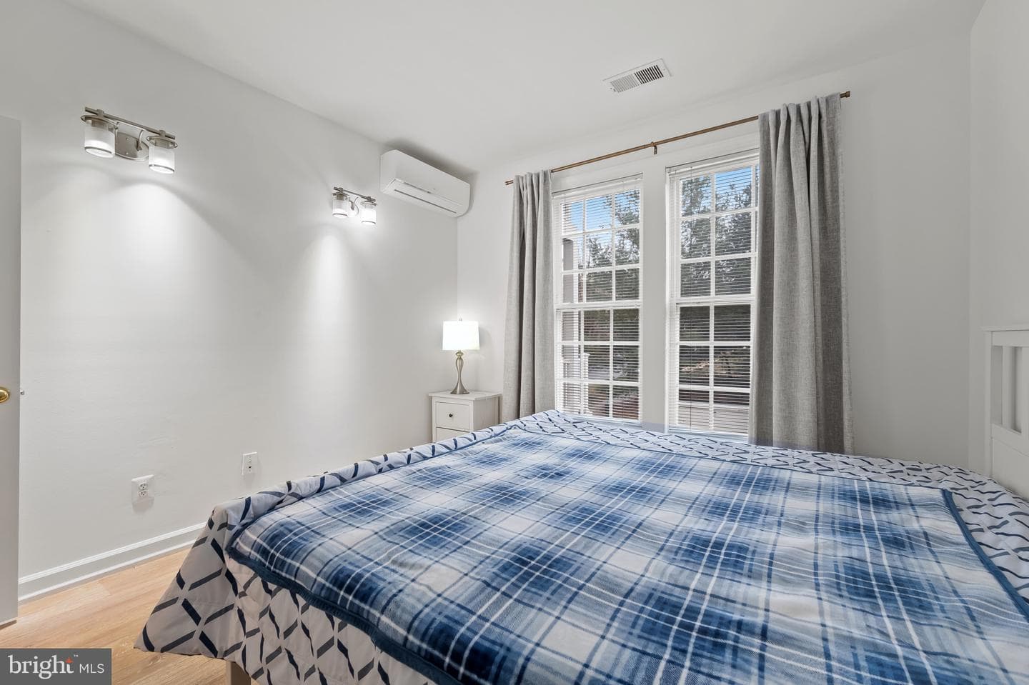 589 Odendhal Avenue #589 photo 18