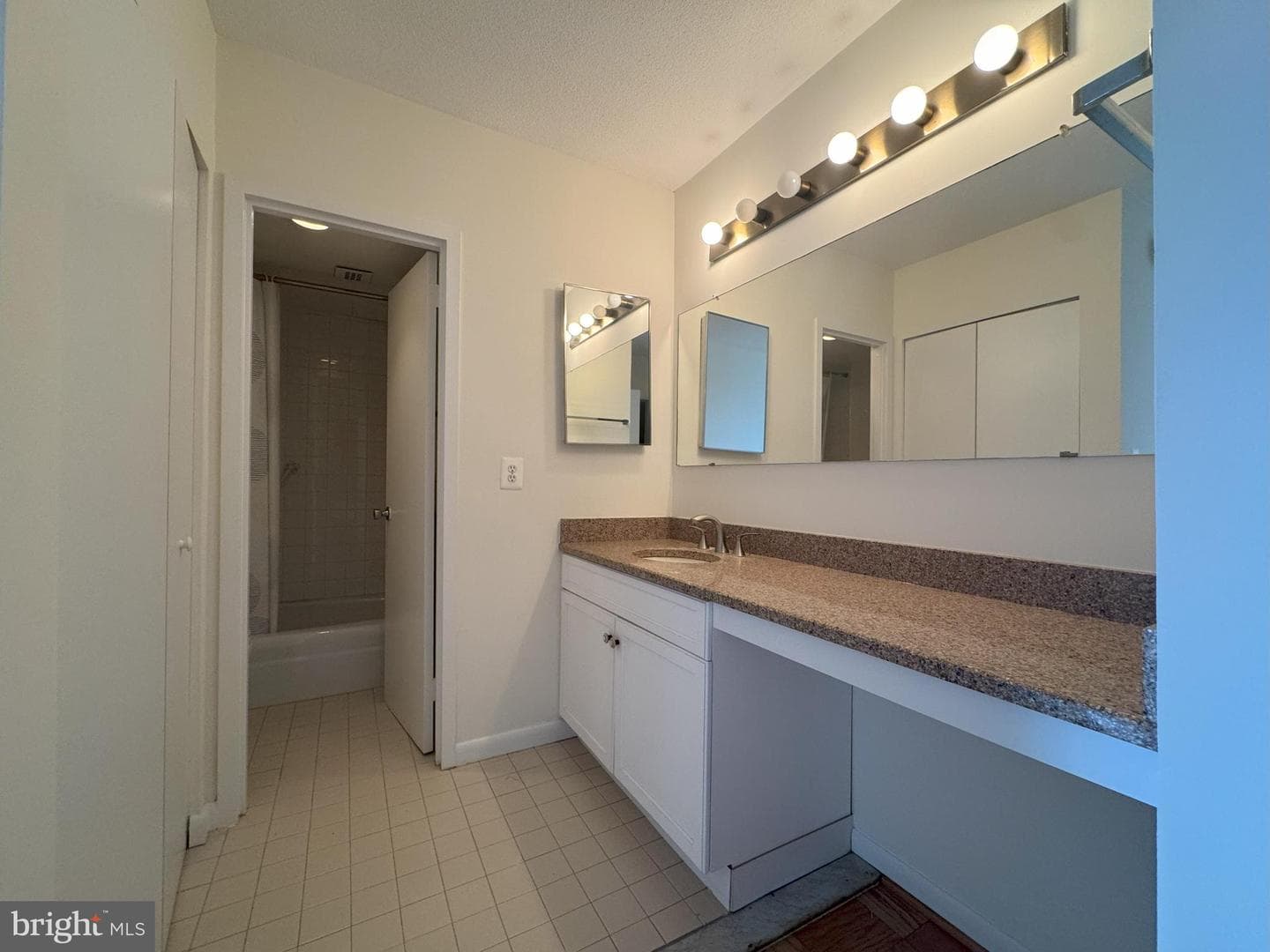 4242 East West Highway #618 photo 11