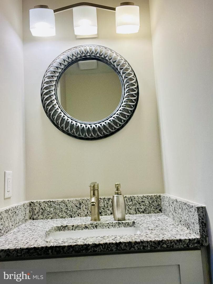 7922 Otter Cove Court photo 4