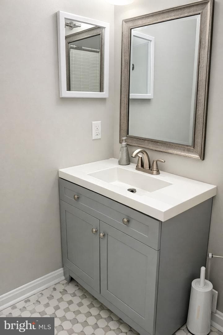 7922 Otter Cove Court photo 5