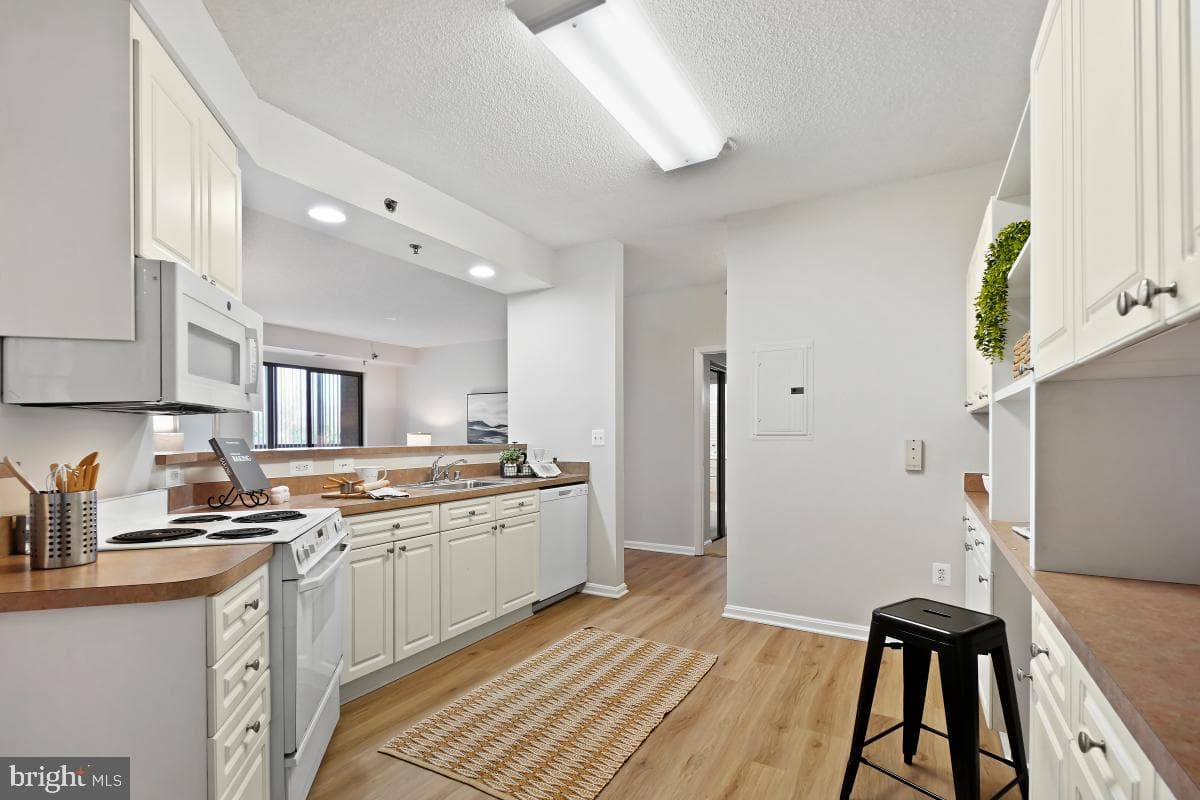 3210 N Leisure World Boulevard #308 photo 16