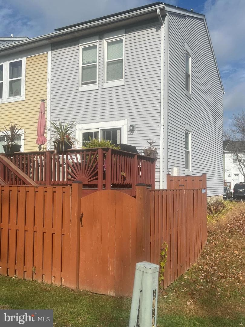 3055 Shepperton Terrace photo 23