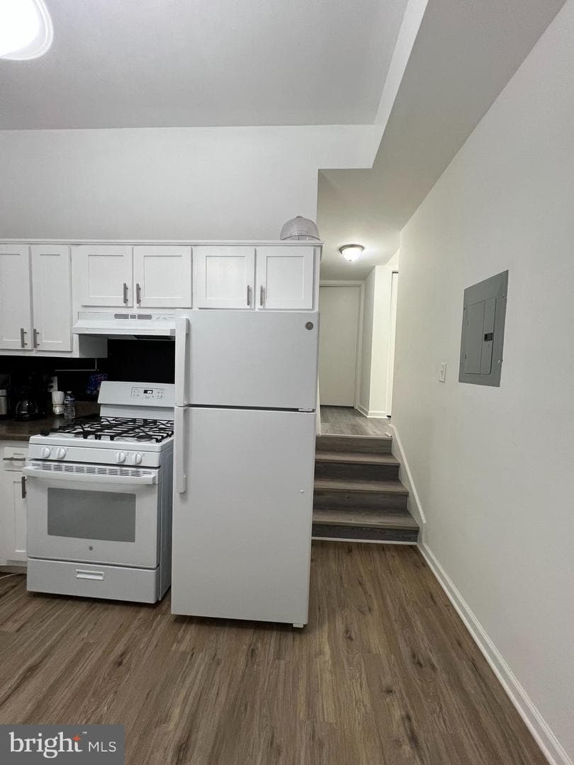 18728 Walkers Choice Road #18728 photo 12