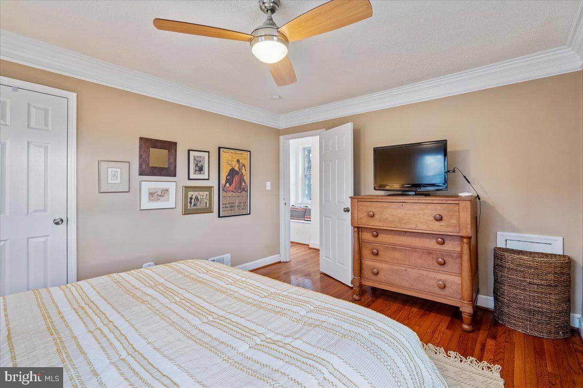 805 Forston Street photo 21