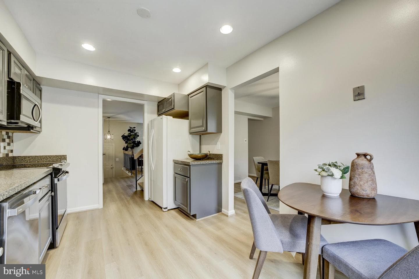 10320 Castlehedge Terrace photo 11