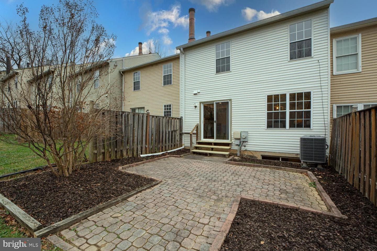 10320 Castlehedge Terrace photo 14