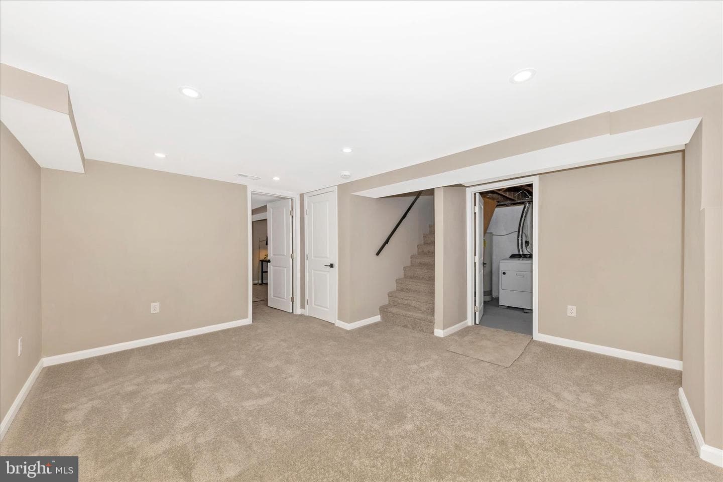 2506 Lindell Street photo 28