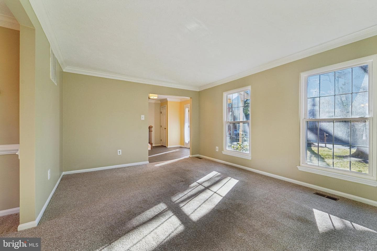 216 Bookham Lane photo 14