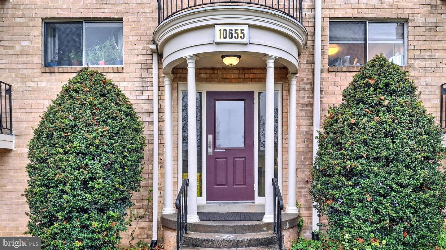 10655 Montrose Avenue #103 photo 23