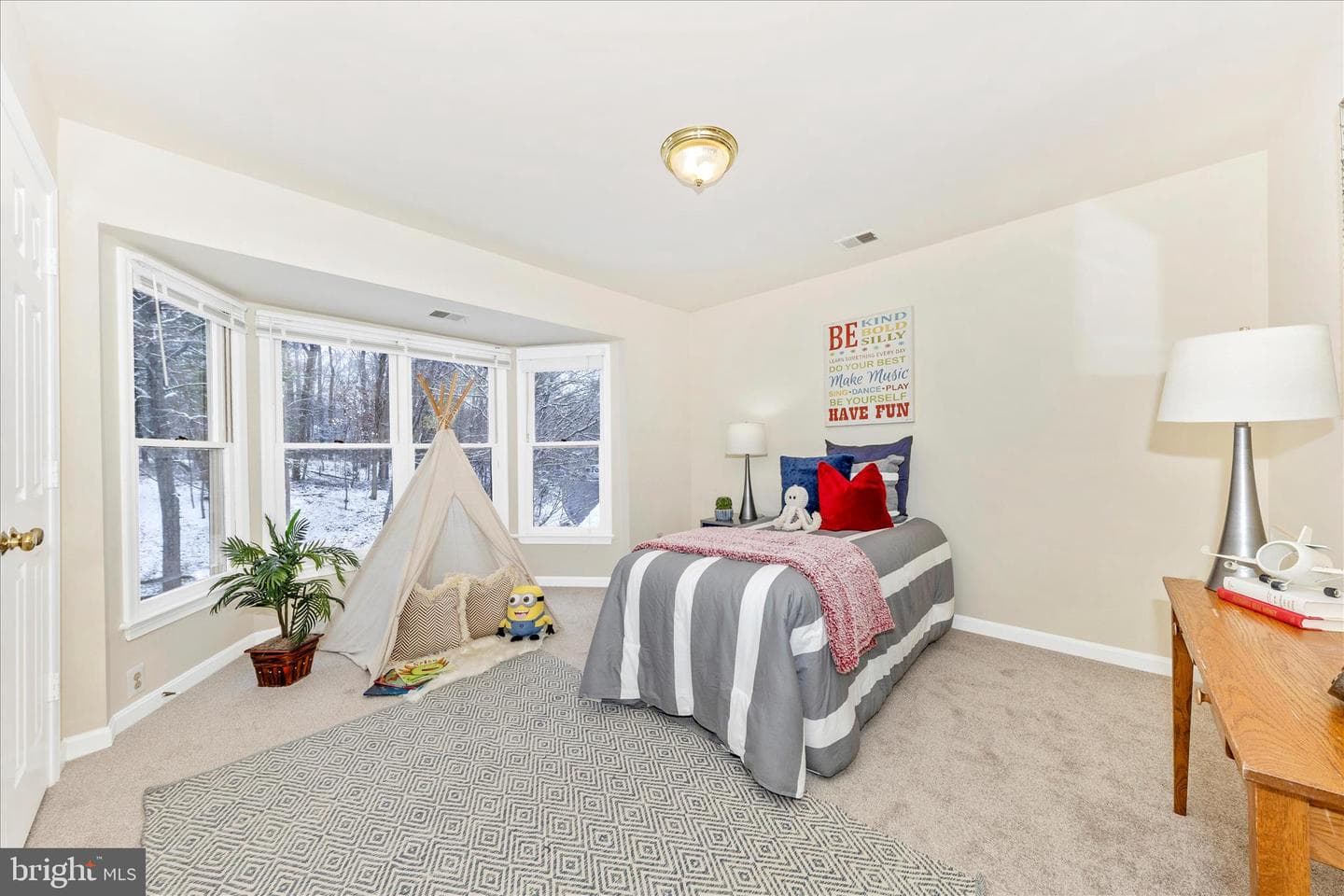 10120 Snowhill photo 30