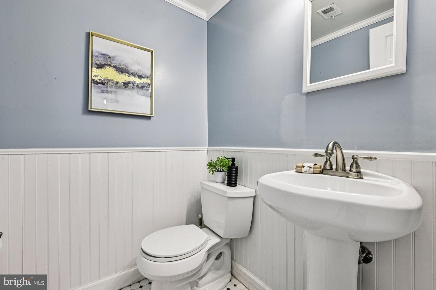 4920 Sentinel Drive #3-106 photo 34