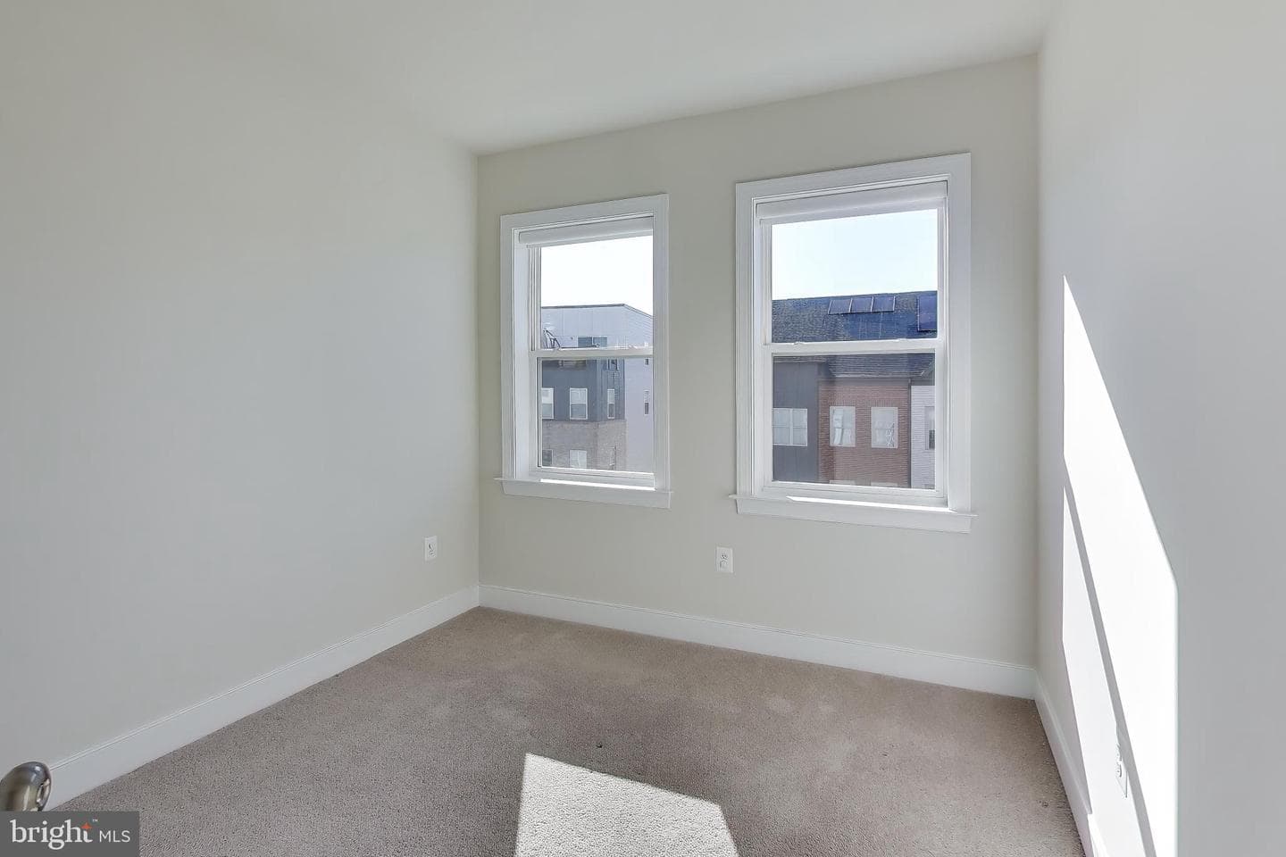 111 Armstrong Place photo 20