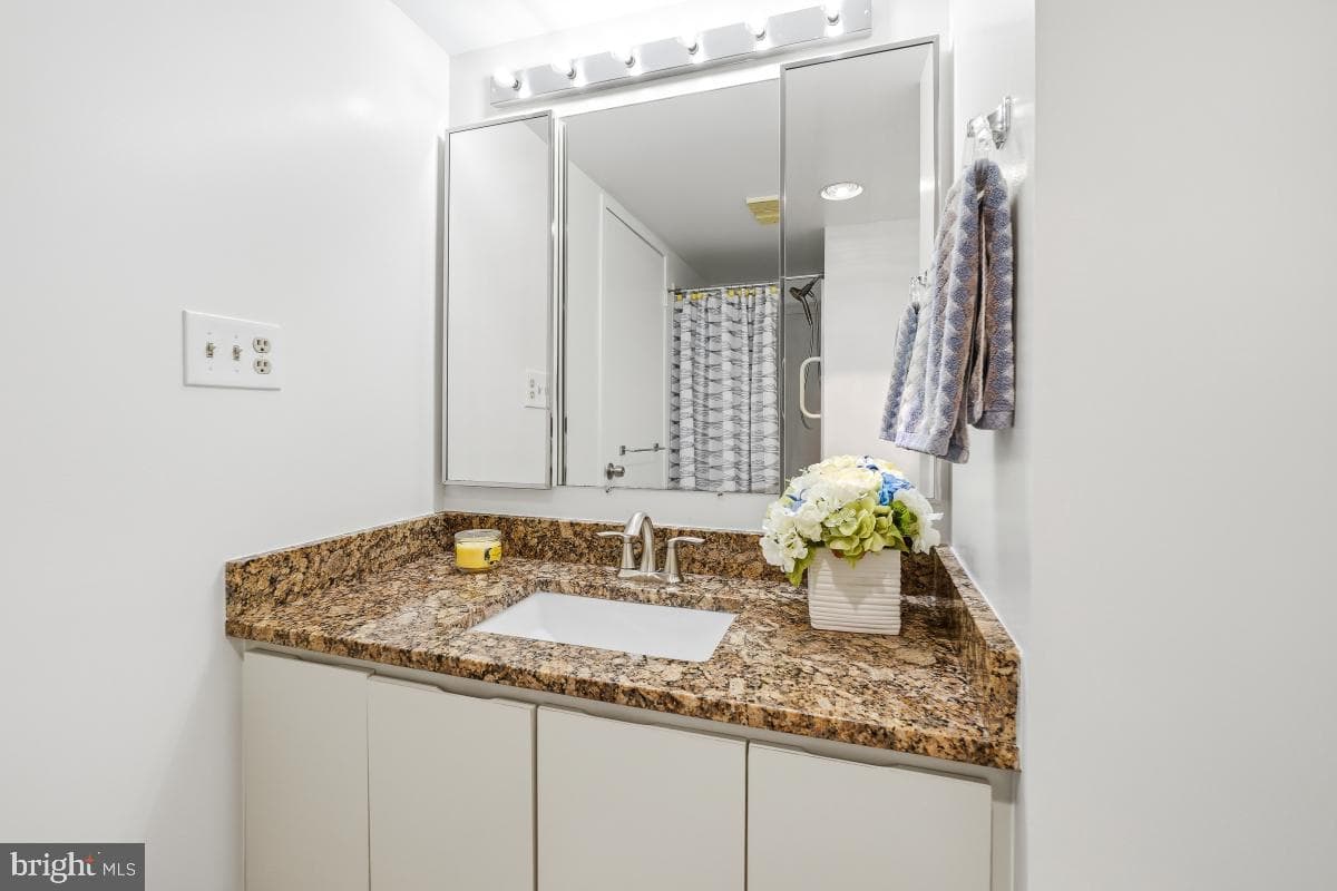 15107 Interlachen Drive #2-215 photo 17