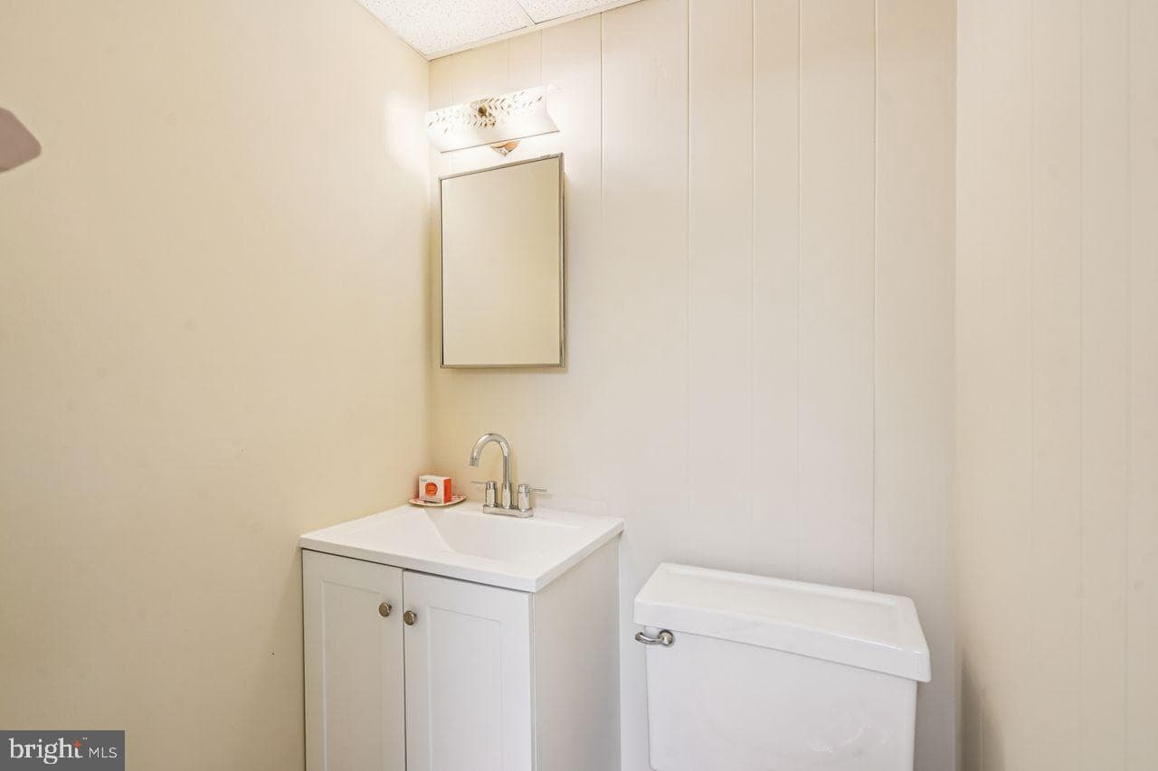 8020 Lakenheath Way photo 27