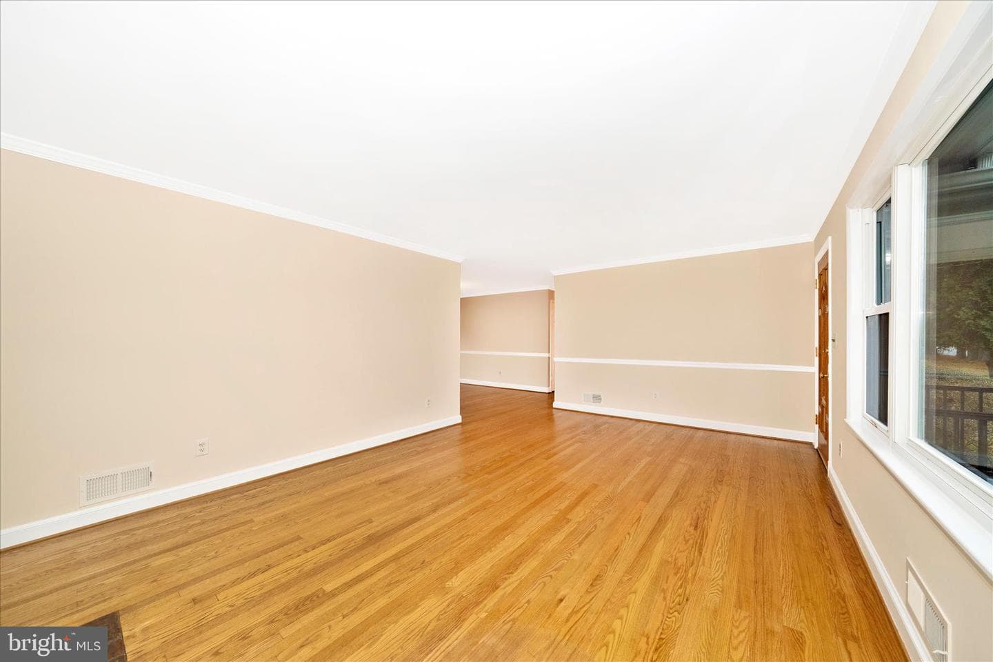 1401 Tucker Lane photo 6