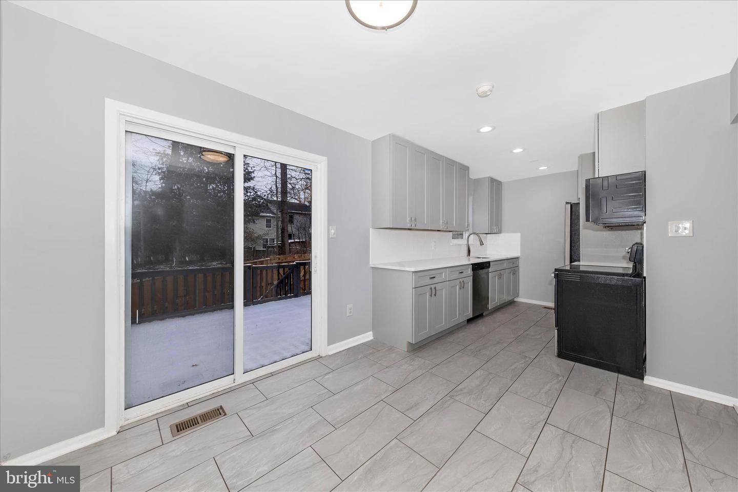 11805 Summer Oak Drive photo 14