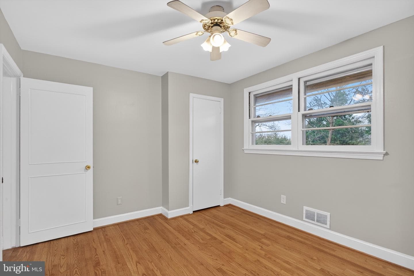 413 Southwest Drive photo 23