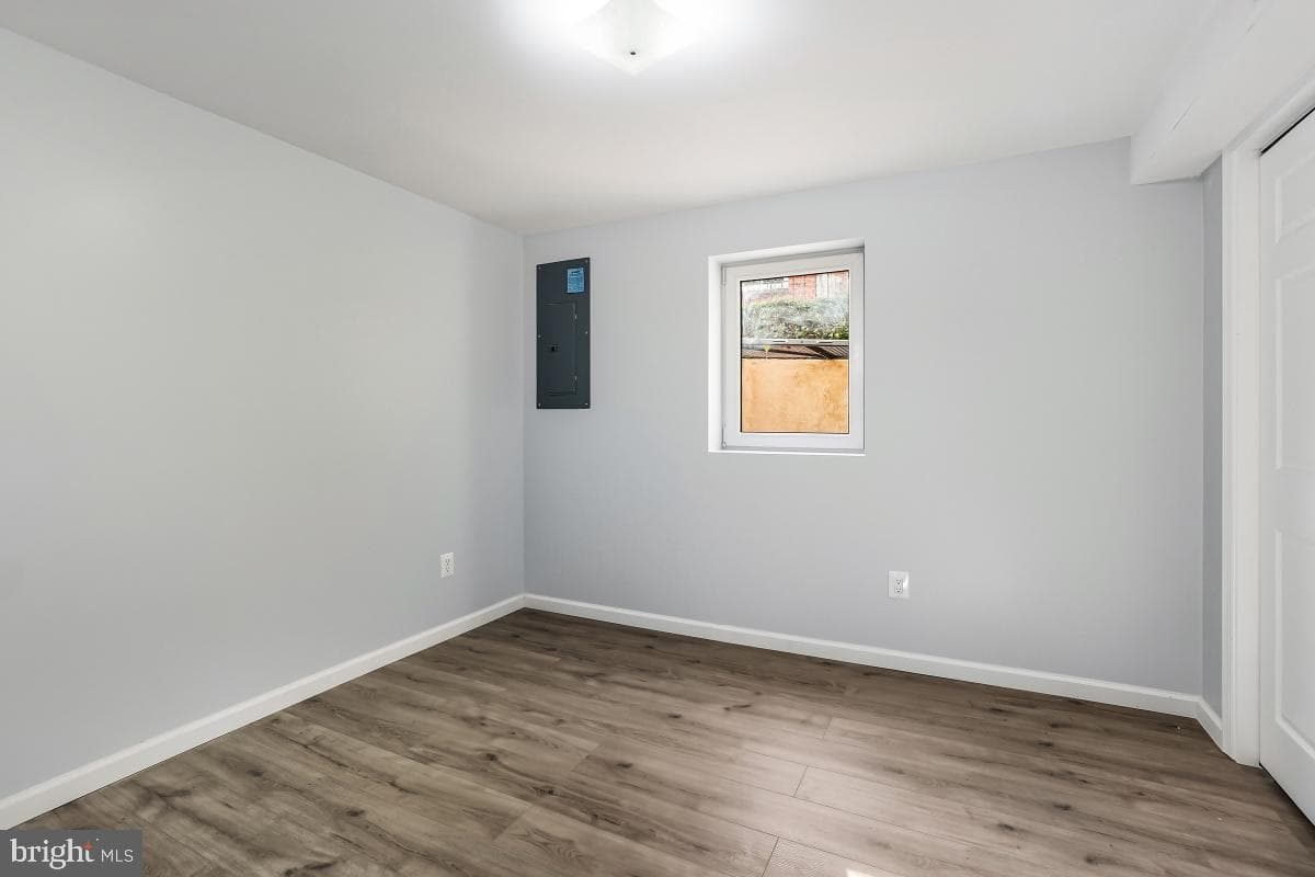 229 Hannes Street photo 29