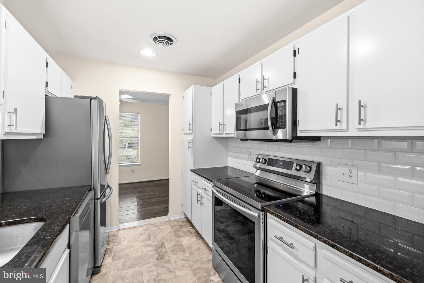 7911 Coriander Drive #302 photo 12