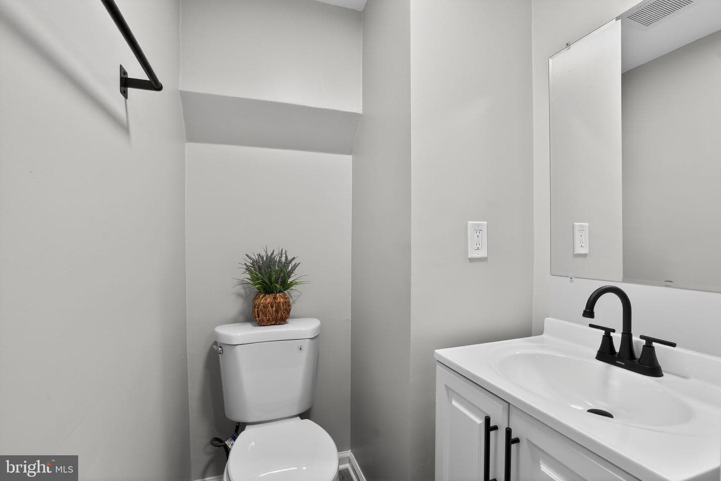 2848 Strauss Terrace photo 24