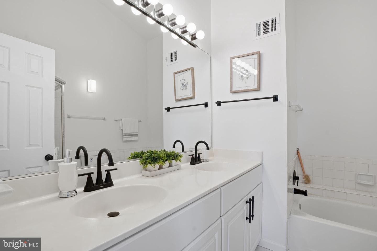2848 Strauss Terrace photo 28
