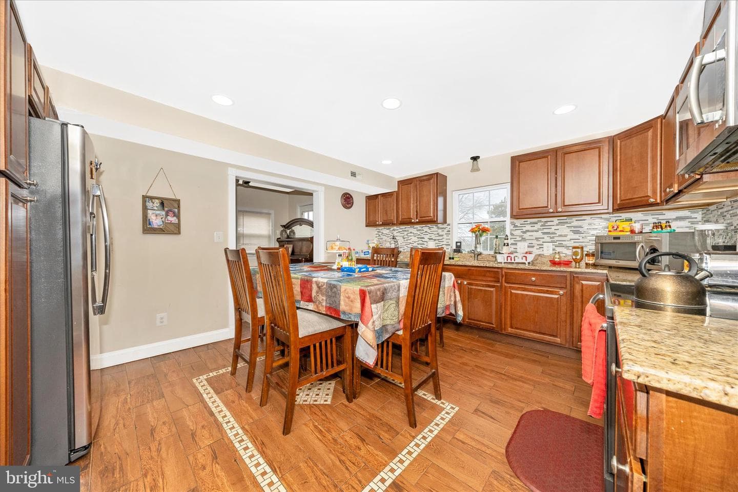 9507 Main Street photo 16
