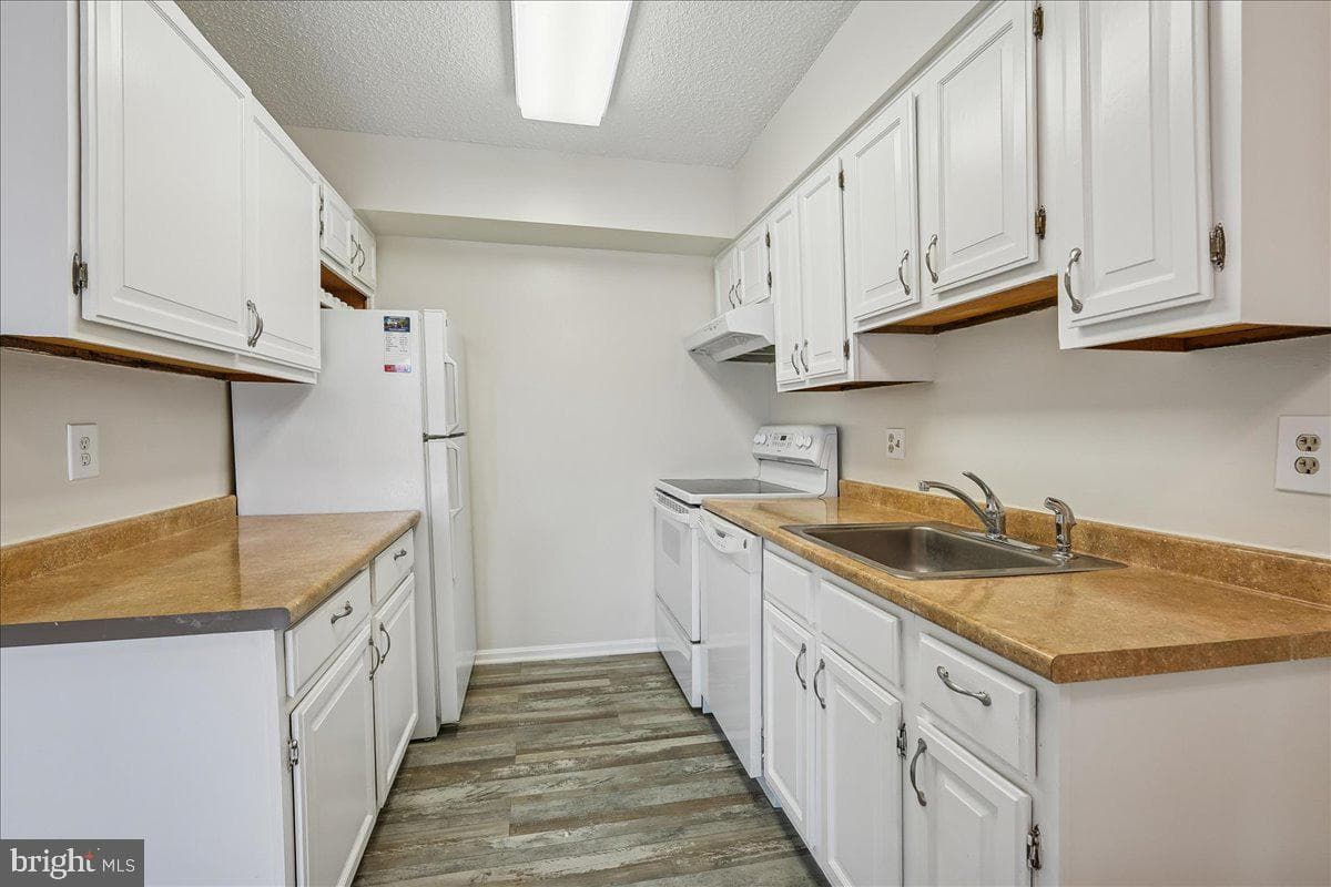 7401 Westlake Terrace #506 photo 8