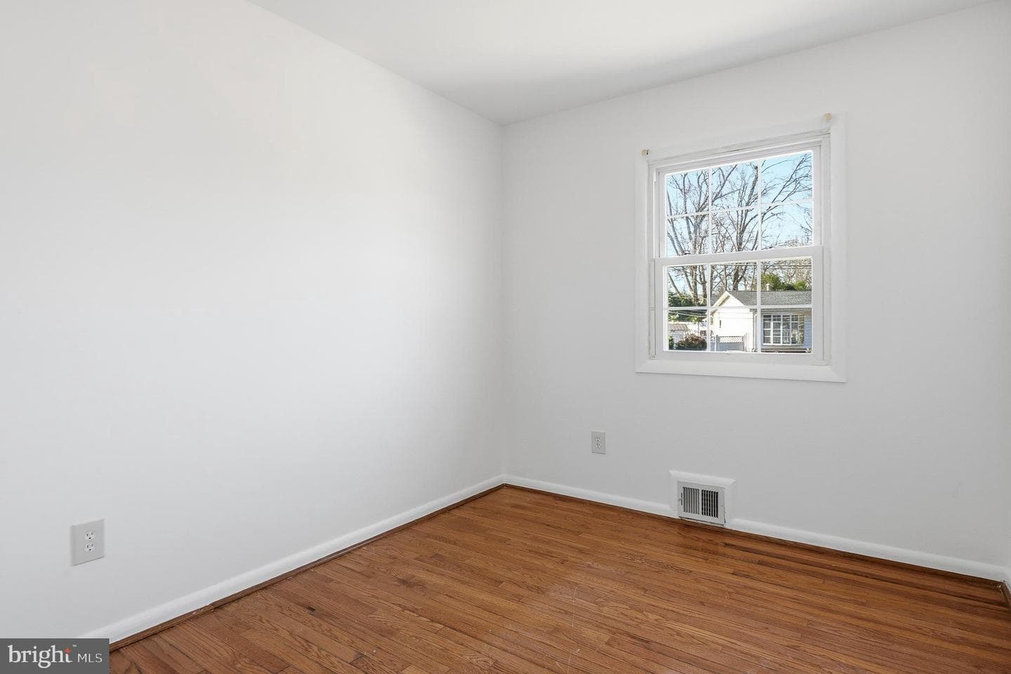 12725 Bushey Drive photo 22