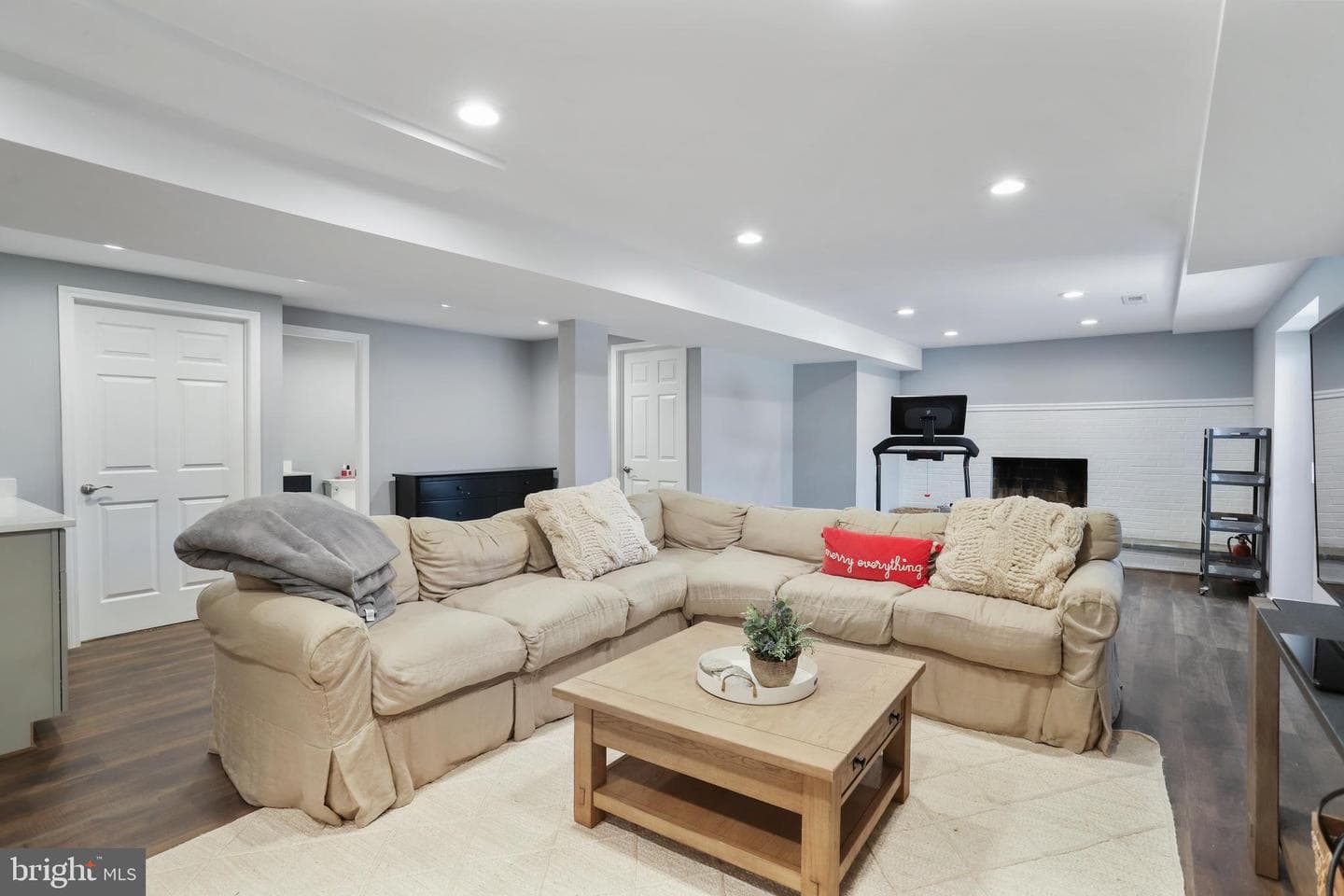 20420 Greenfield Road photo 43