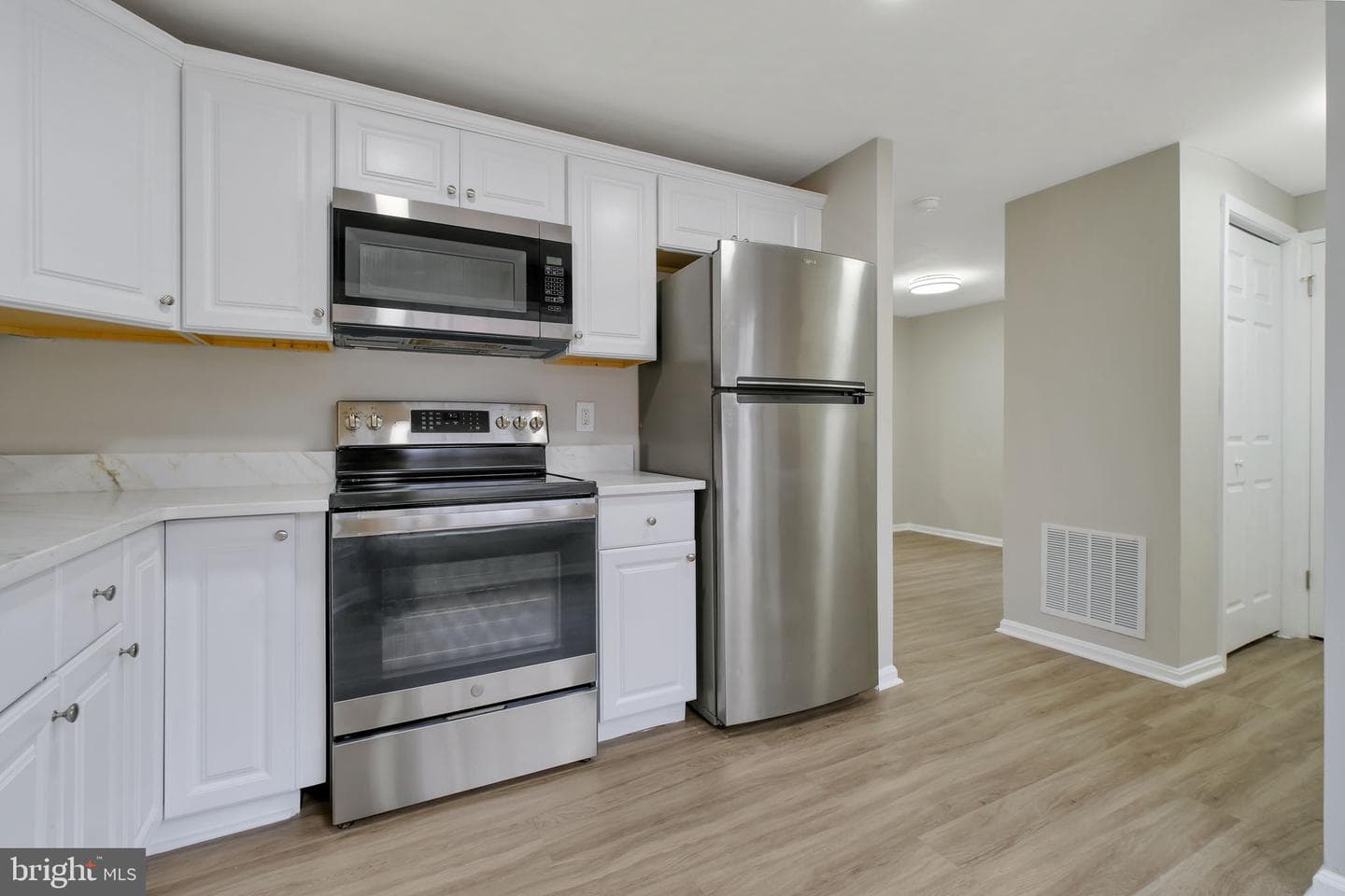 134 Sharpstead Lane photo 4