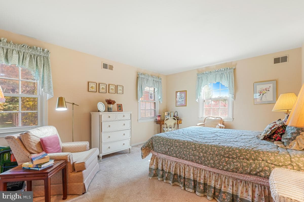 10336 Democracy Lane photo 25