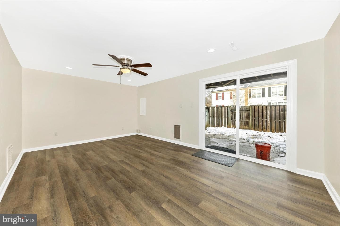 9923 Maple Leaf Drive photo 29