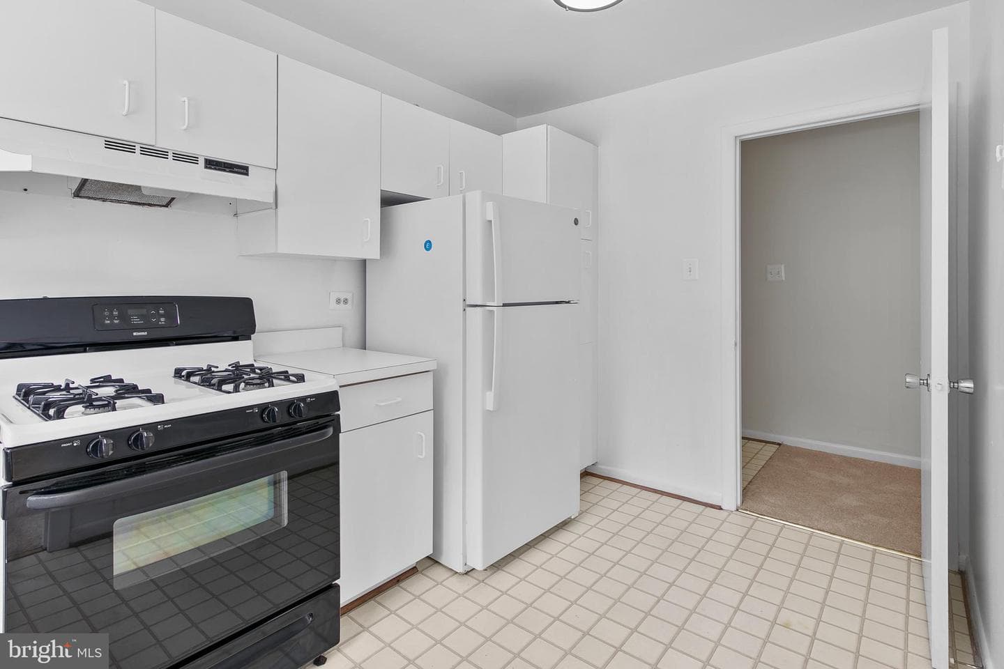 10626 Weymouth Street #204 photo 20